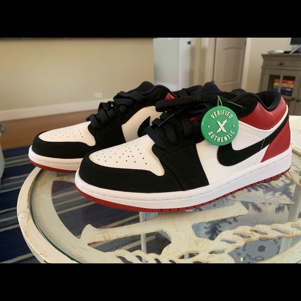 Bred 1’s - Women’s low tops